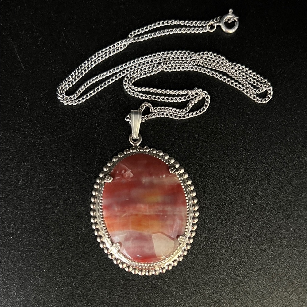 24” Southwestern Pendant Necklace with Pink-Red Agate Stone